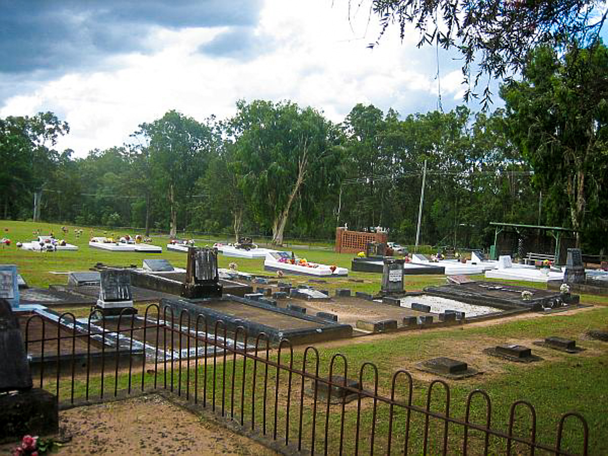maclean cemetery, queensland, australia